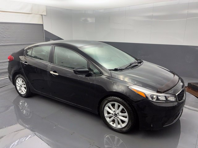 Used 2017 Kia Forte S FWD image 3