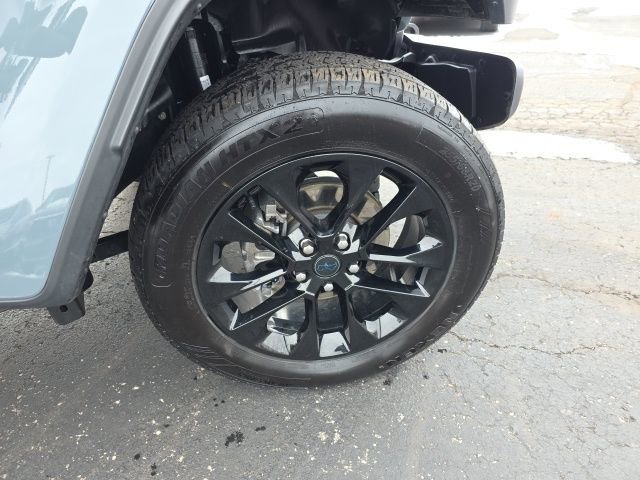 Used 2025 Jeep Wrangler Unlimited Sahara w/ Safety Group image 50