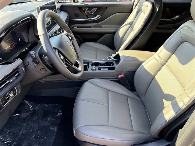 New 2026 Lincoln Corsair Premiere image 23