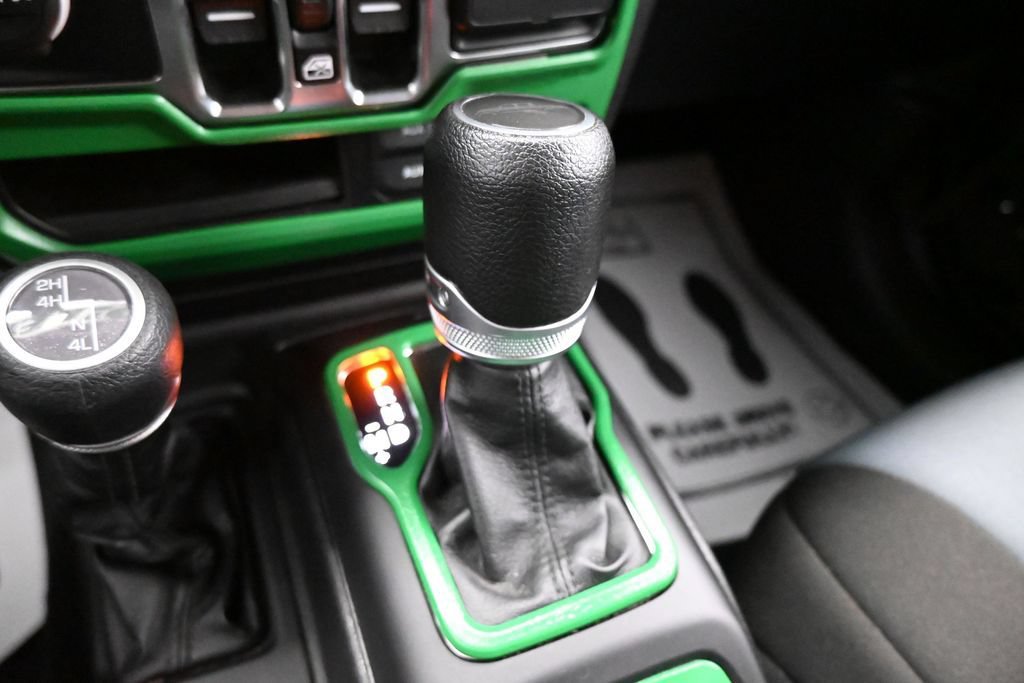 Used 2023 Jeep Gladiator Sport AWD/4WD image 24