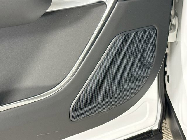 New 2026 Land Rover Range Rover SE image 21