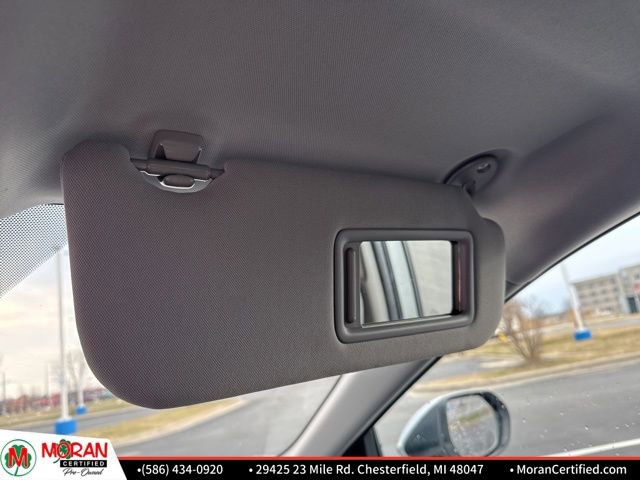 Used 2024 Toyota Camry SE image 19