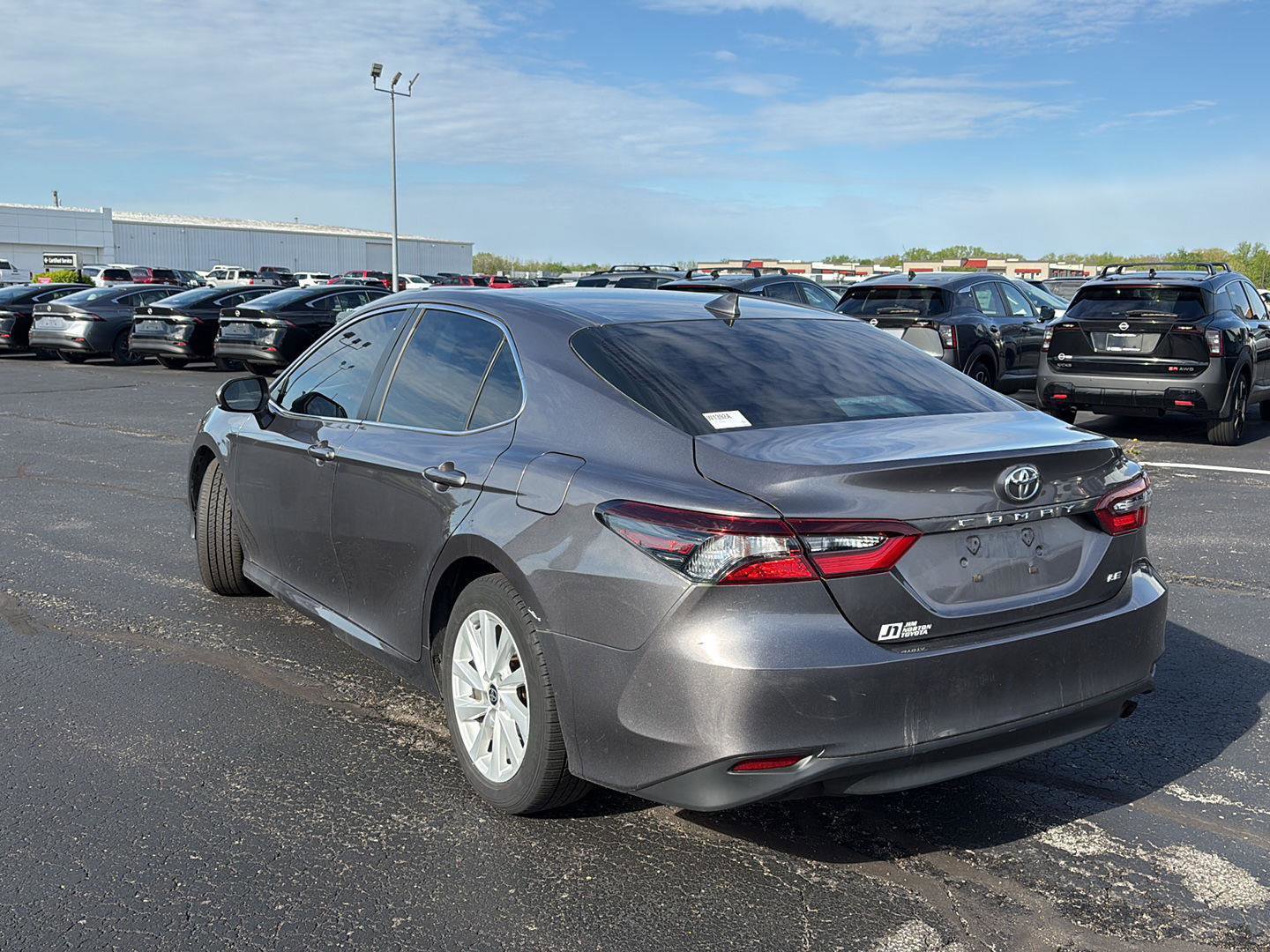 Used 2024 Toyota Camry LE FWD image 3