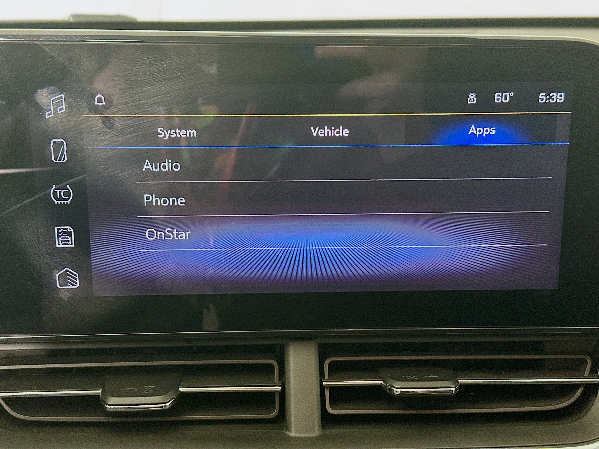 Used 2025 Chevrolet Trax LT w/ LT Convenience Package image 19