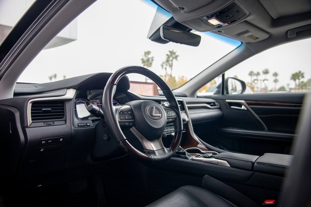 Used 2019 Lexus RX 450h AWD image 7