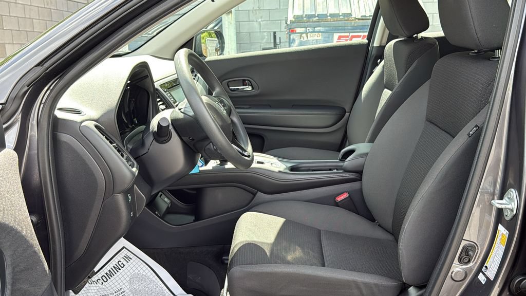 Used 2021 Honda HR-V LX image 10