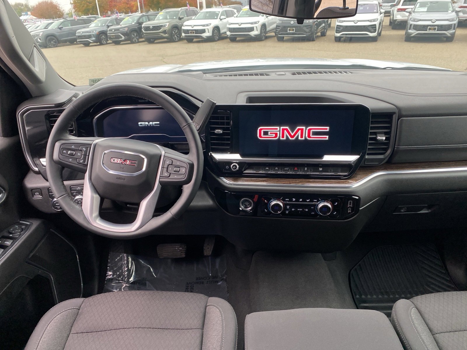 Used 2023 GMC Sierra 1500 Elevation image 11