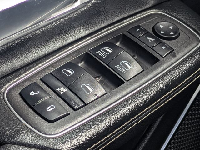 Used 2024 RAM 1500 Laramie RWD image 23