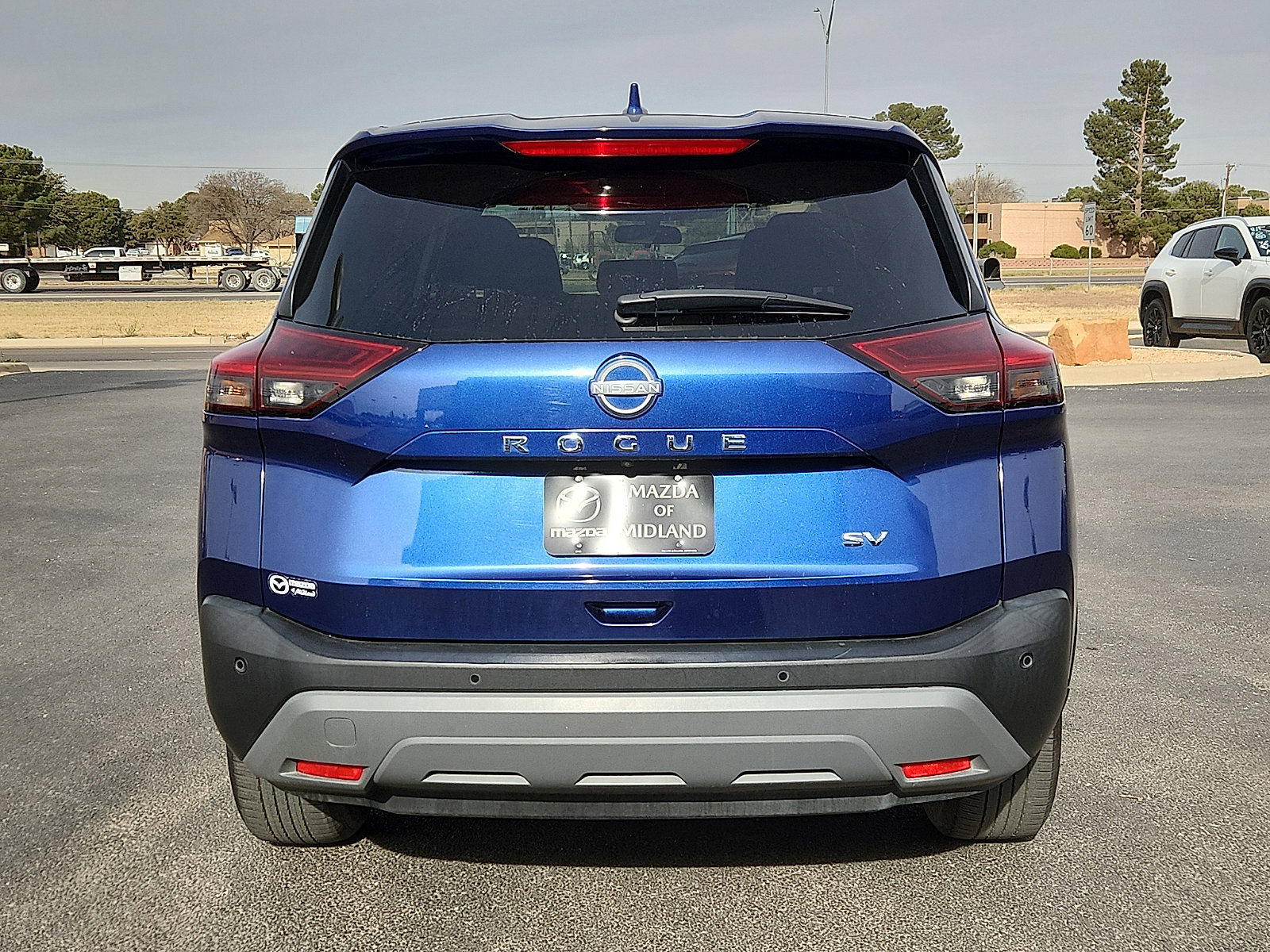 Used 2023 Nissan Rogue SV image 6