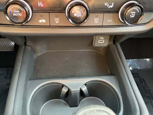 Used 2025 Honda HR-V LX image 16