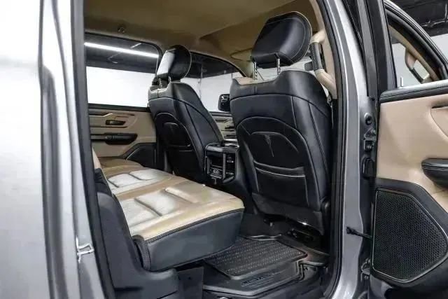 Used 2019 RAM 1500 Limited w/ Advanced Safety Group AWD/4WD image 44