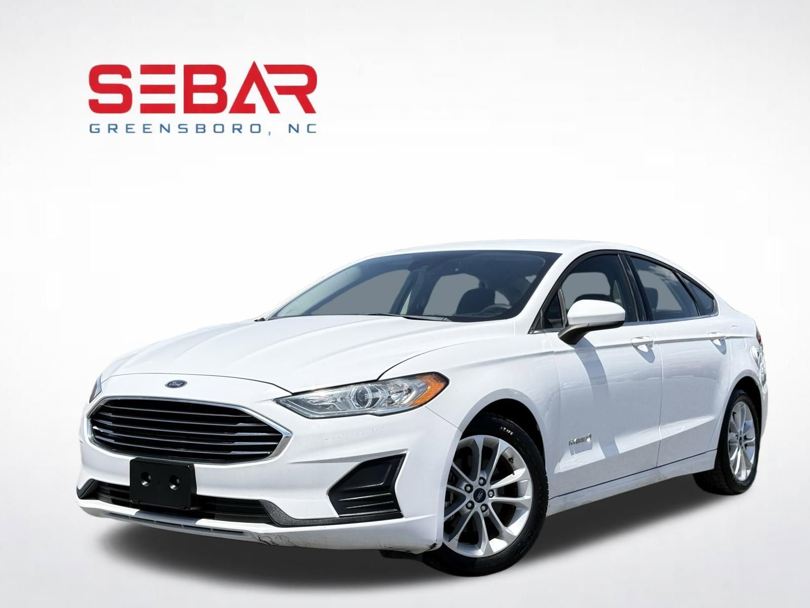 Used 2019 Ford Fusion SE FWD image 1