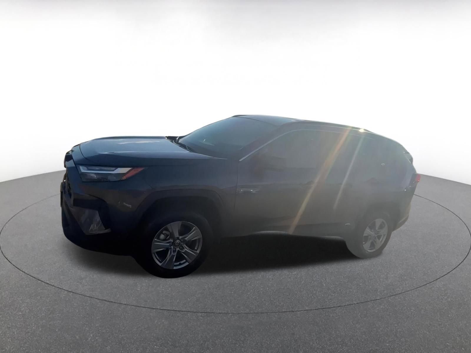 Used 2025 Toyota RAV4 LE image 7