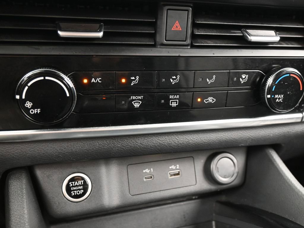 Used 2021 Nissan Rogue S image 21