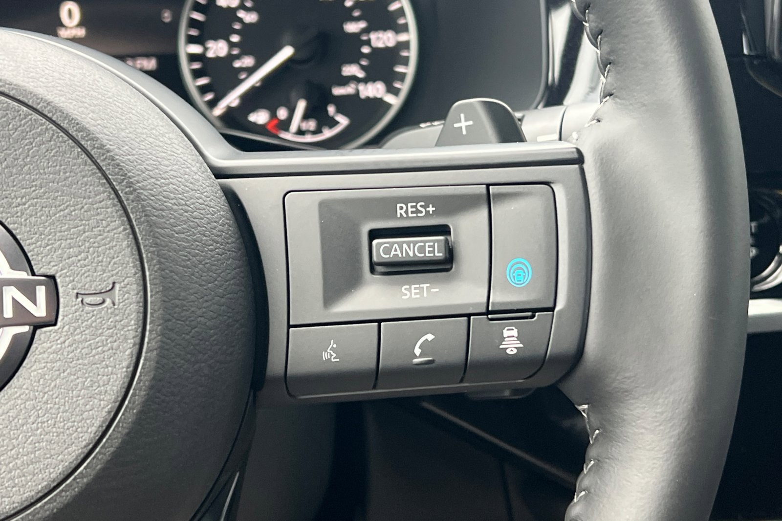 New 2025 Nissan Pathfinder SV image 29