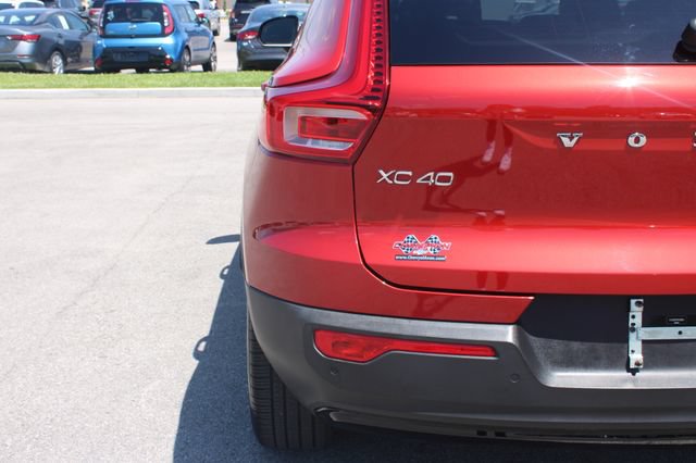Used 2021 Volvo XC40 T5 R-Design w/ Advanced Package AWD/4WD image 44