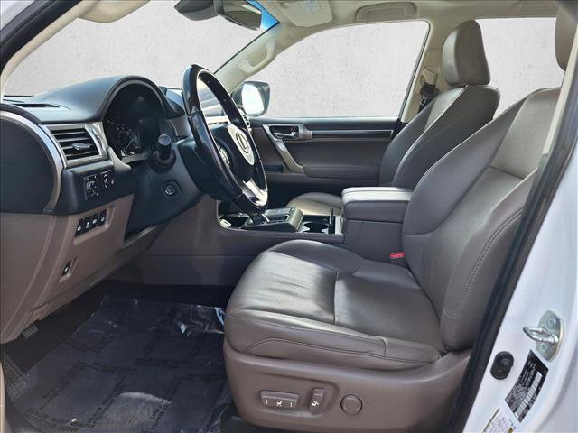 Used 2022 Lexus GX 460 Premium w/ Premium Package AWD/4WD image 17
