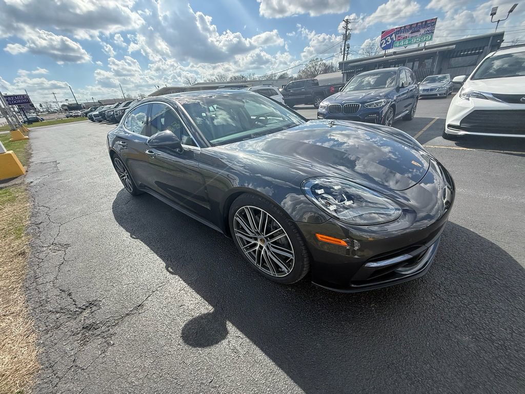 Used 2018 Porsche Panamera 4S image 1