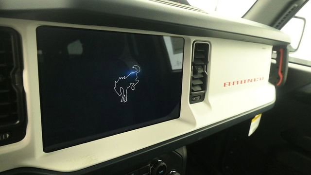 New 2026 Ford Bronco Heritage Edition AWD/4WD image 16