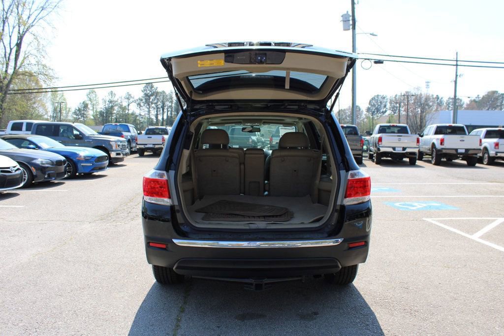 Used 2013 Toyota Highlander SE AWD/4WD image 8