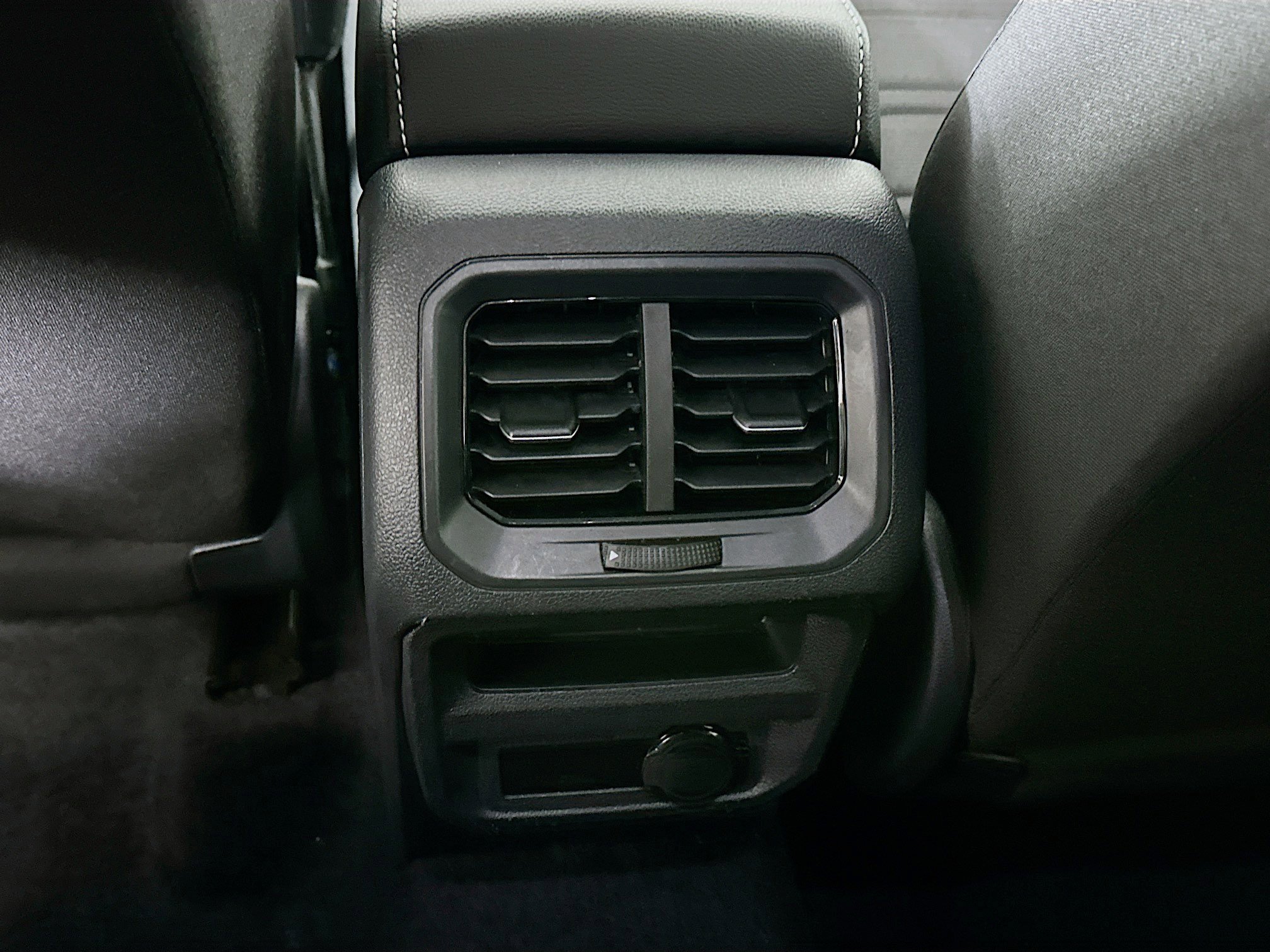 Used 2024 Volkswagen Tiguan S image 25