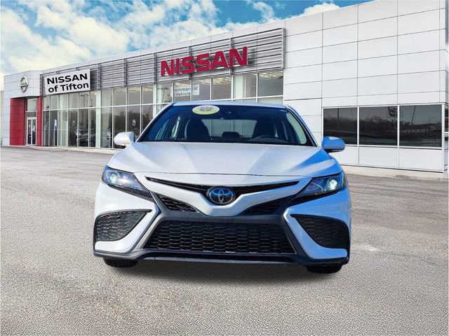 Used 2023 Toyota Camry SE image 3