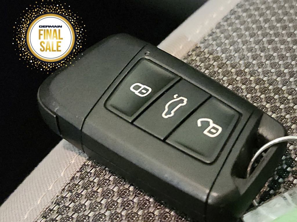 Used 2022 Volkswagen Taos S image 31