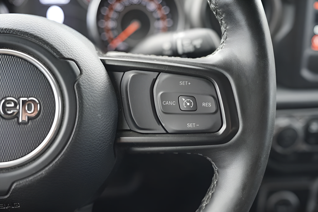 Used 2023 Jeep Wrangler Unlimited Sport AWD/4WD image 26