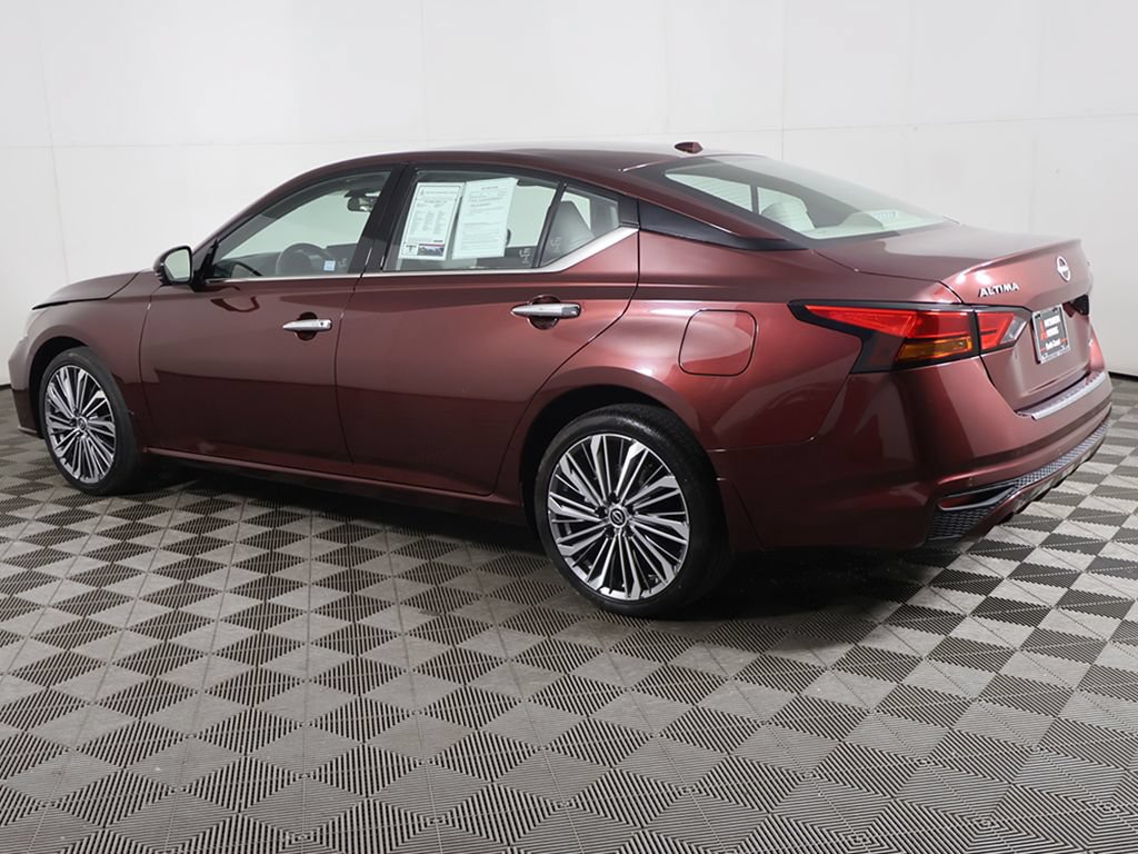 Used 2023 Nissan Altima 2.5 SL AWD/4WD image 15