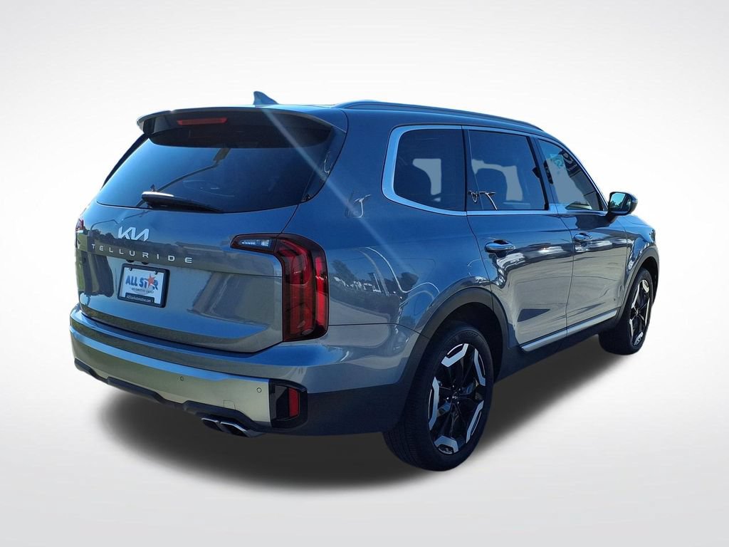 Used 2025 Kia Telluride S FWD image 9