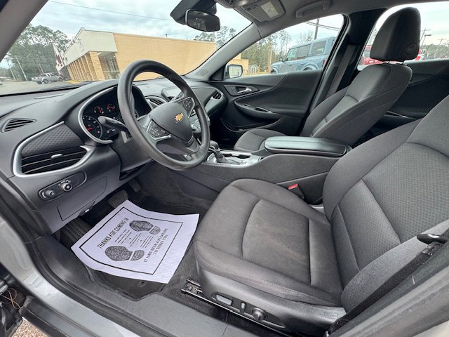 Used 2024 Chevrolet Malibu LT image 9