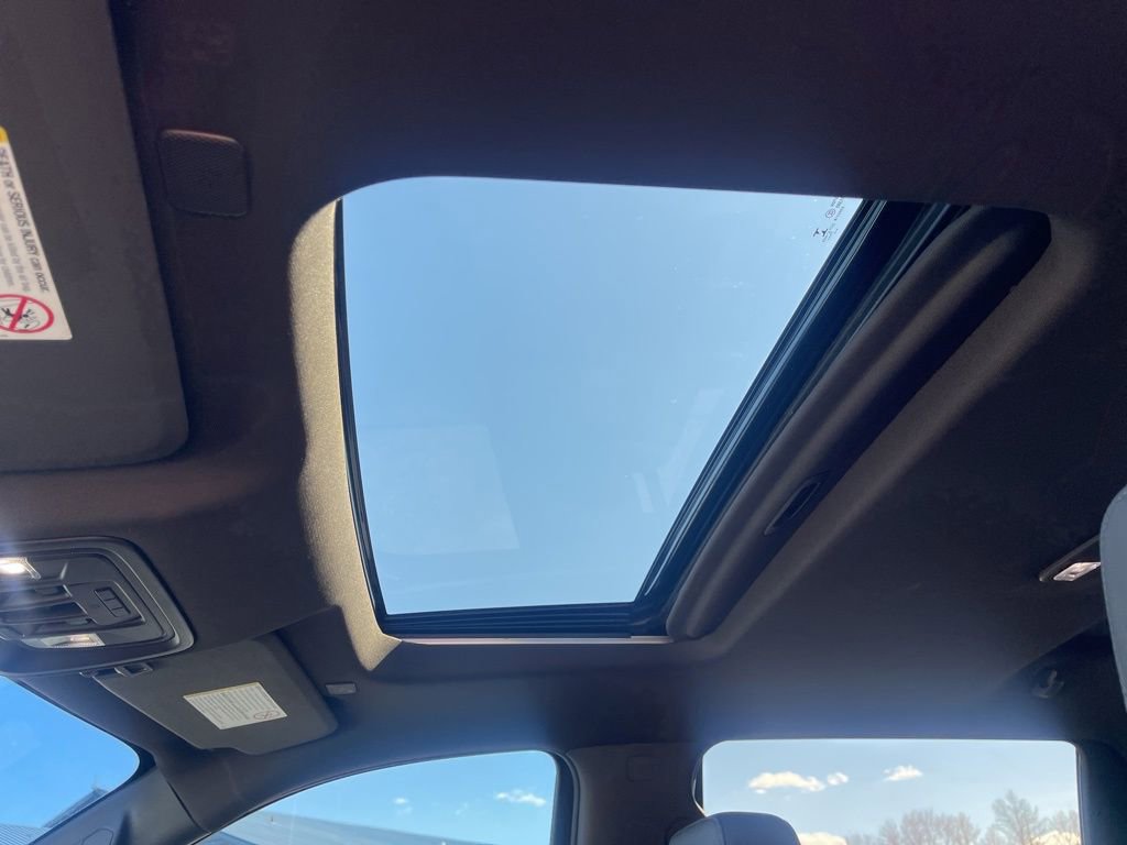 Used 2021 GMC Sierra 3500 Denali w/ Denali Ultimate Package image 21