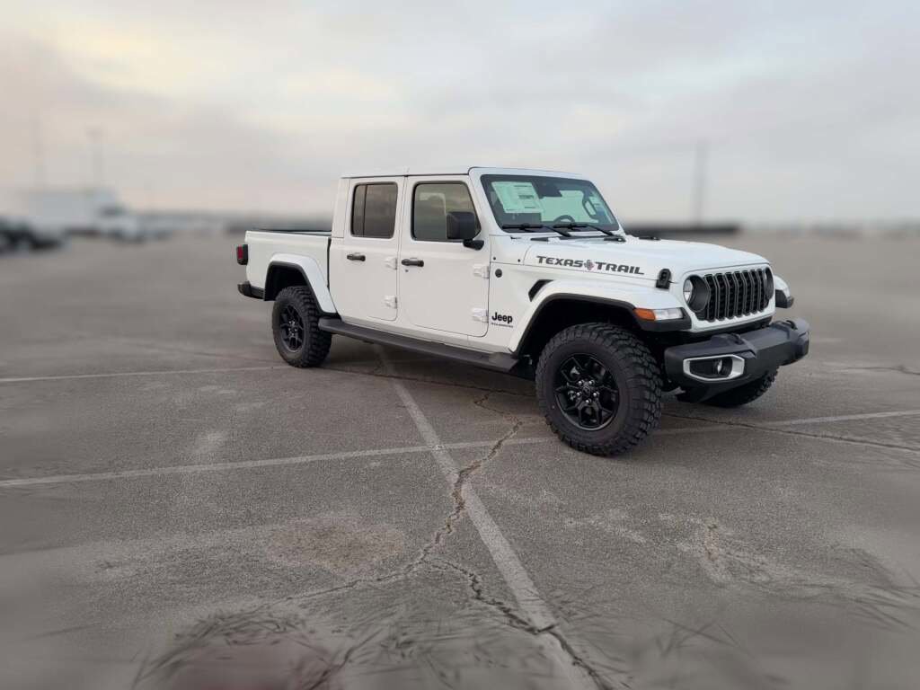 New 2026 Jeep Gladiator Sport image 16