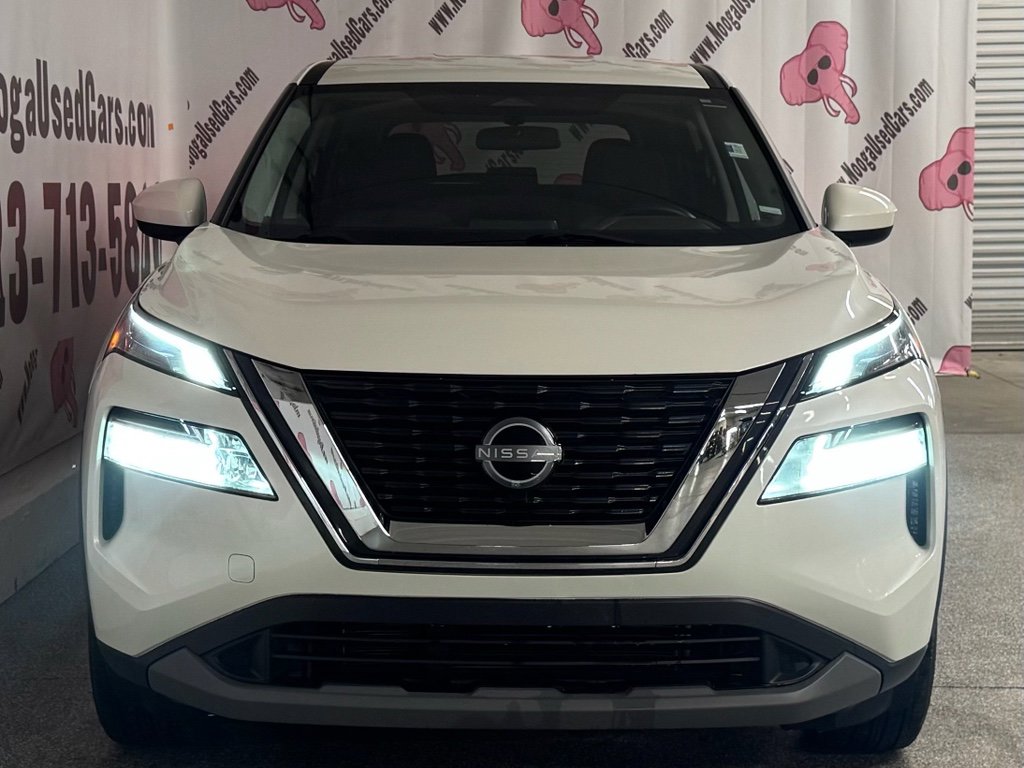 Used 2023 Nissan Rogue SV image 6