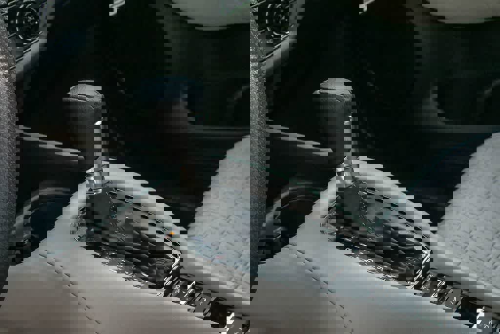 New 2026 Honda HR-V LX image 20