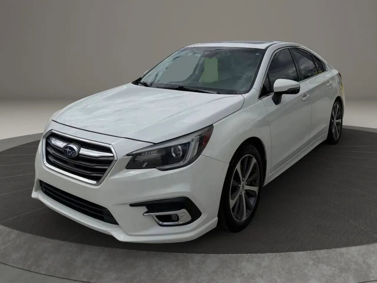 Used 2019 Subaru Legacy 3.6R Limited AWD/4WD image 3