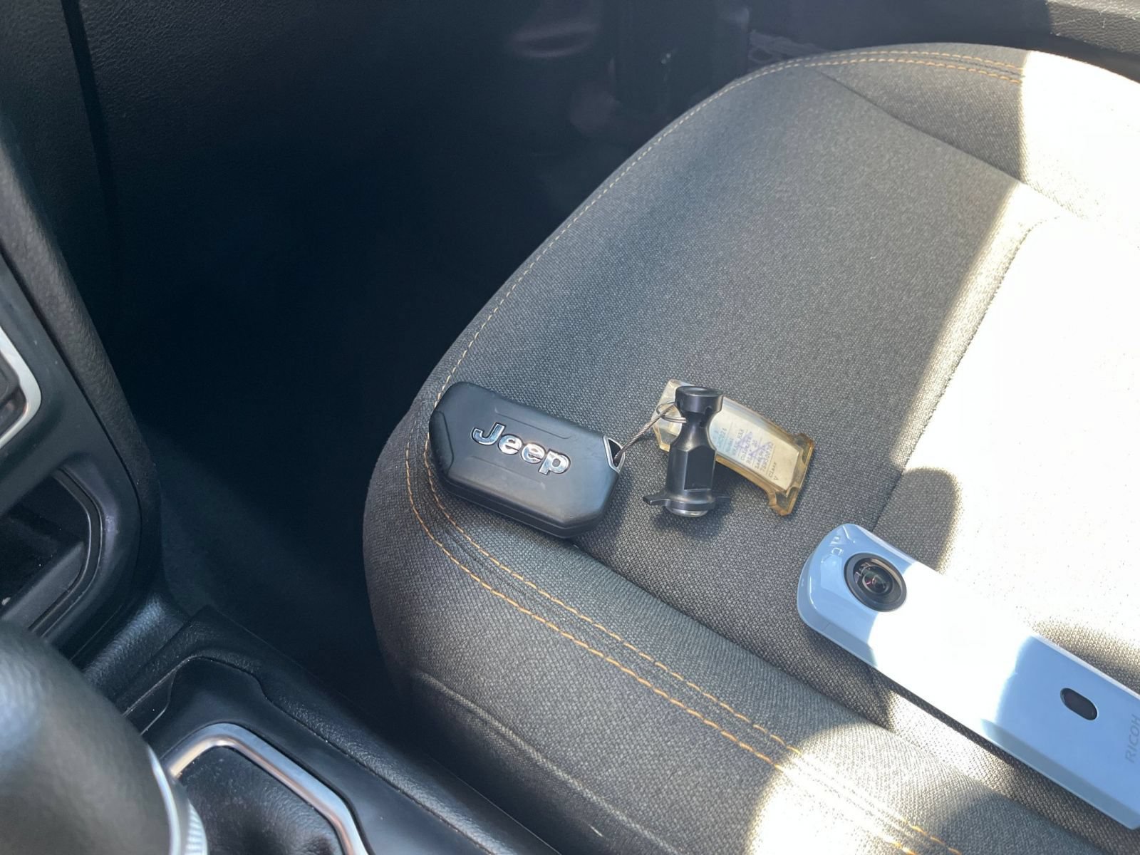 Used 2025 Jeep Wrangler Unlimited Sport AWD/4WD image 18