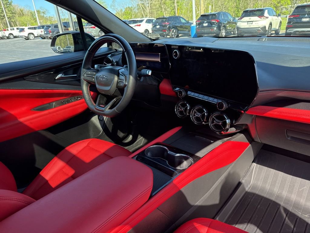 Used 2025 Chevrolet Blazer EV SS AWD/4WD image 38
