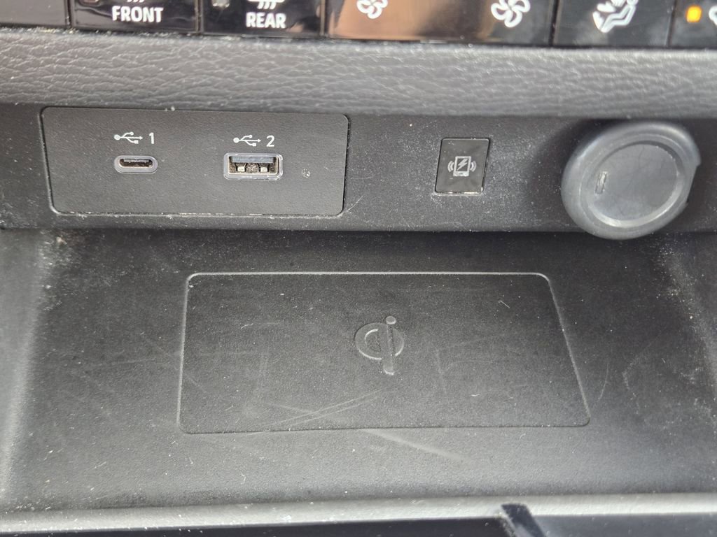 Used 2024 Mitsubishi Outlander SE Black Edition image 28