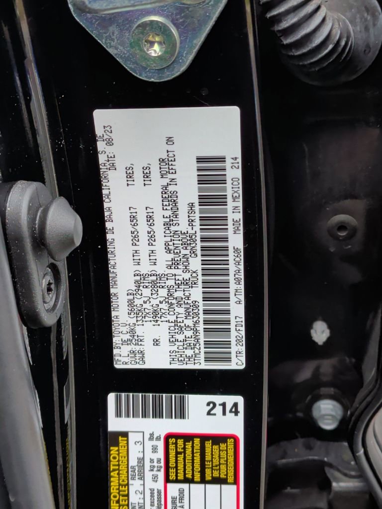 Used 2023 Toyota Tacoma TRD Sport w/ Technology Package AWD/4WD image 37