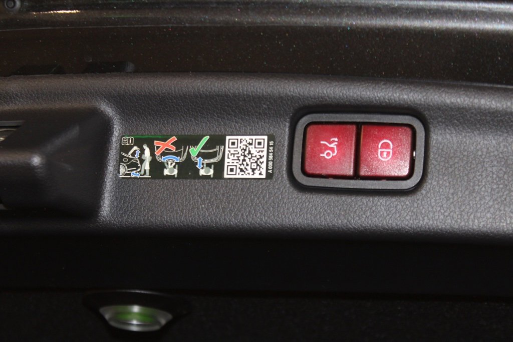 Certified 2025 Mercedes-Benz C 43 AMG 4MATIC Sedan image 34