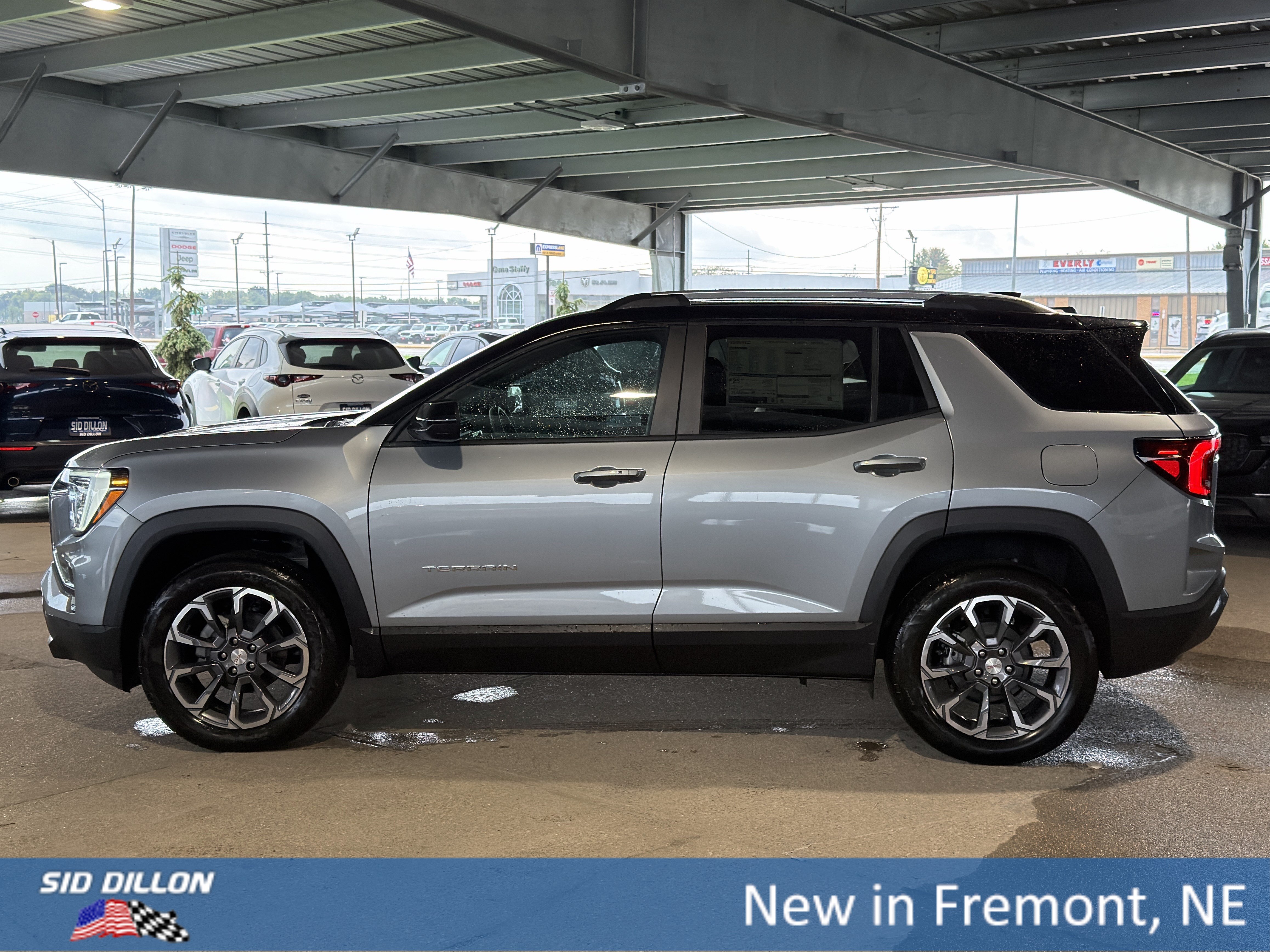 New 2027 GMC Terrain Elevation w/ Elevation Premium Package AWD/4WD image 8
