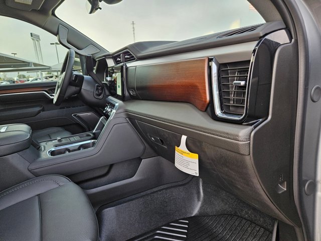 Used 2025 GMC Sierra 3500 Denali w/ Denali Reserve Package image 20