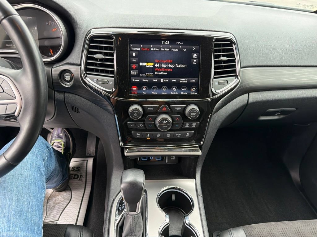 Used 2021 Jeep Grand Cherokee Laredo X AWD/4WD image 25