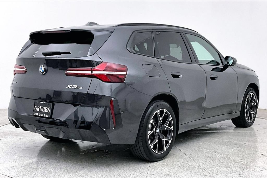 Used 2025 BMW X3 xDrive30i AWD/4WD image 14