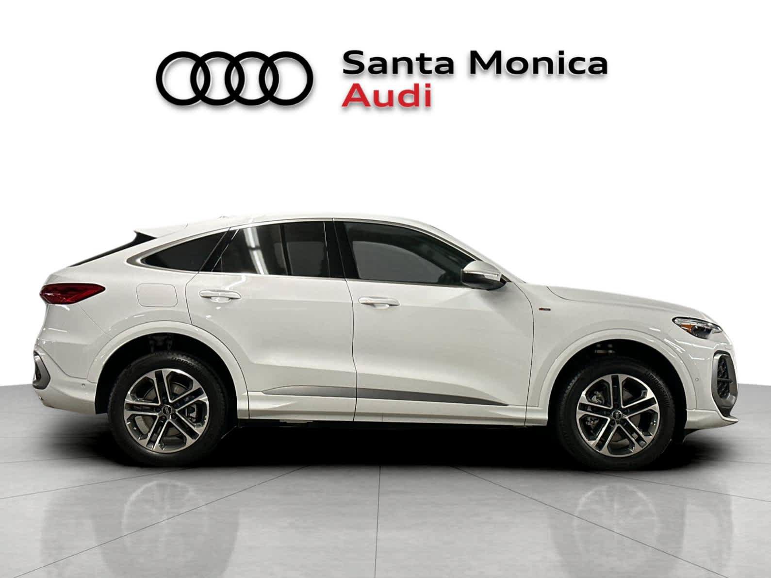 New 2026 Audi Q5 Premium Plus AWD/4WD image 8