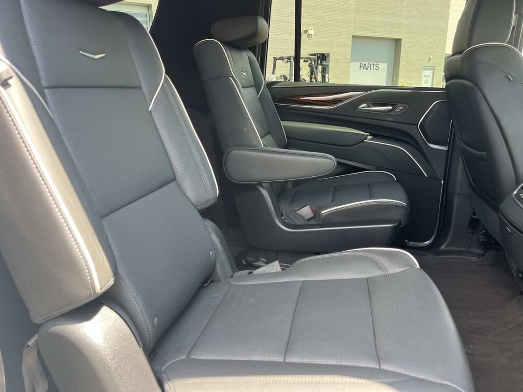 Certified 2024 Cadillac Escalade ESV Premium Luxury AWD/4WD image 23