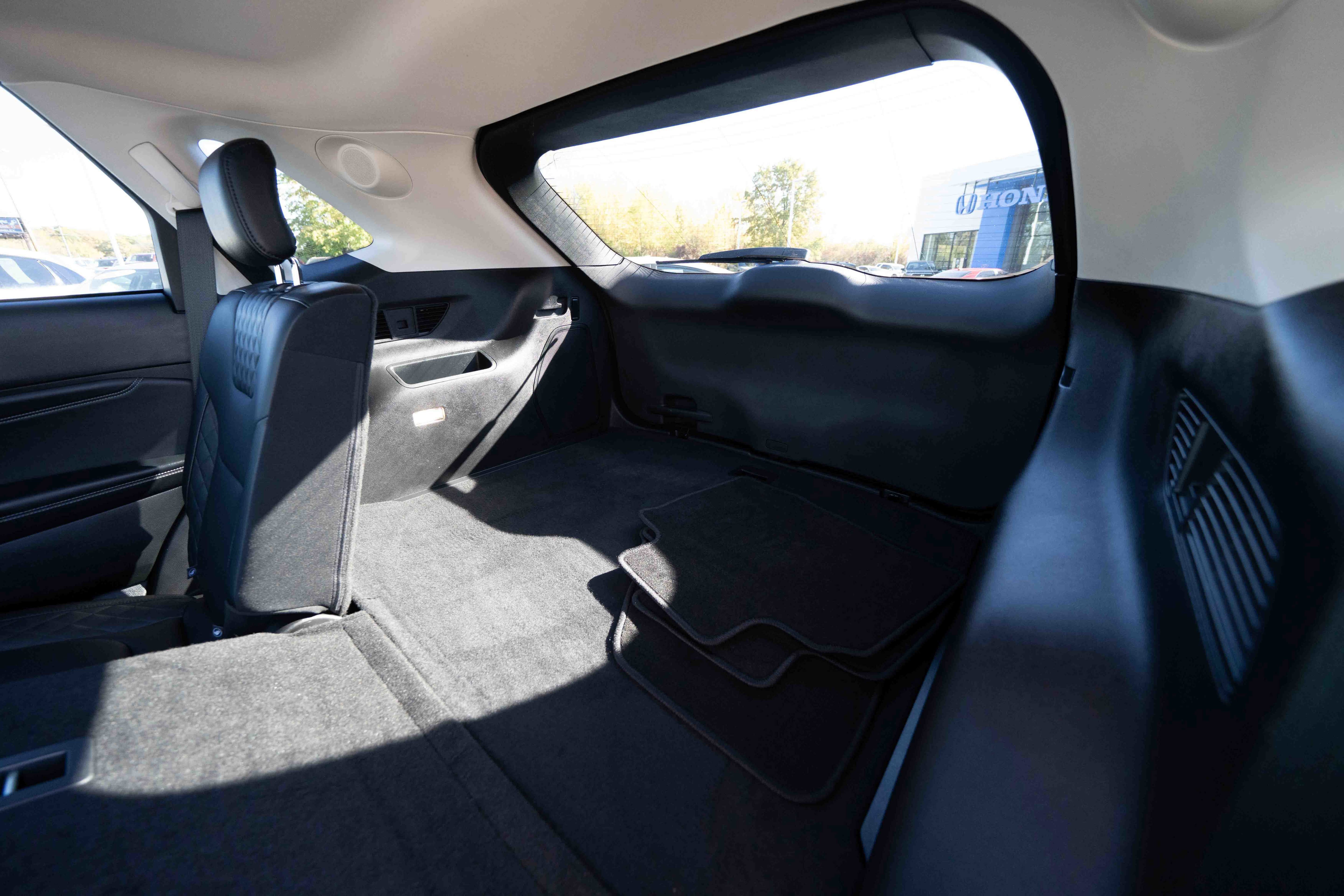 Used 2024 Ford Edge Titanium image 24