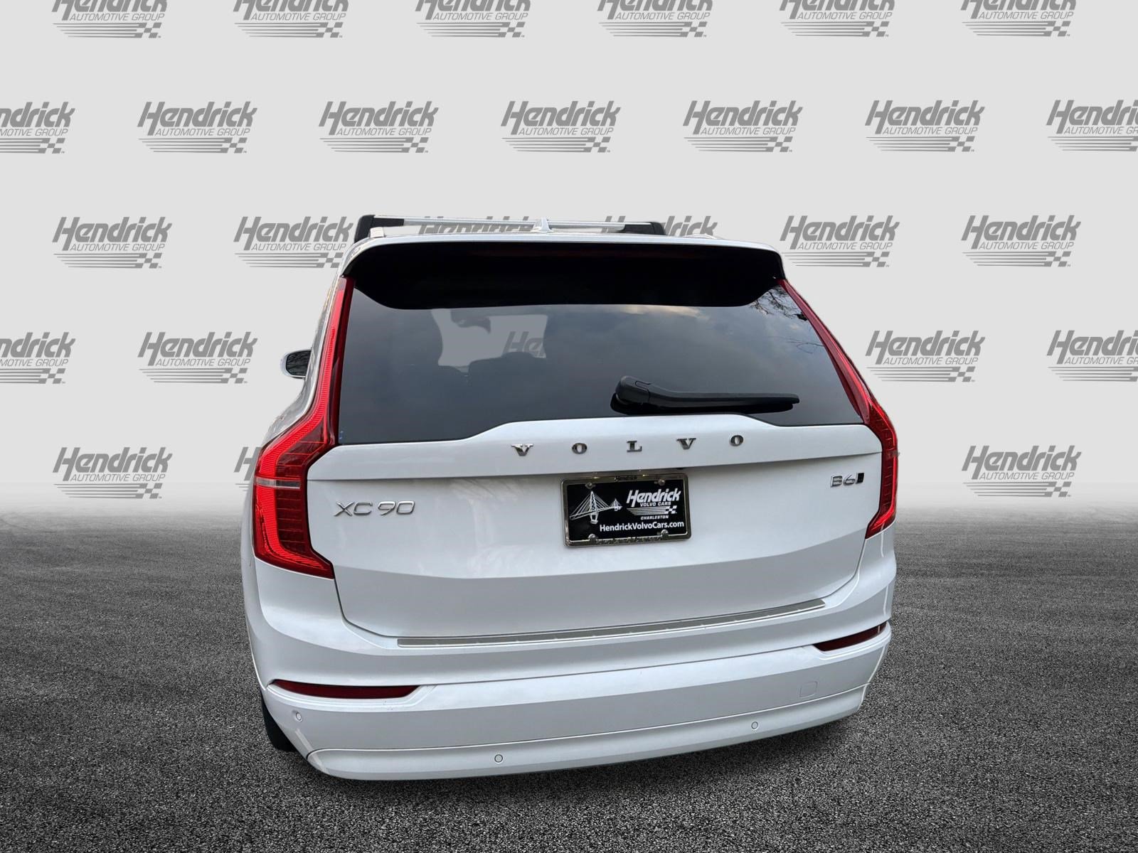 Certified 2023 Volvo XC90 B6 Core w/ Protection Package Premier image 9