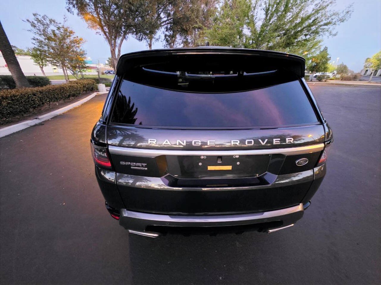 Used 2019 Land Rover Range Rover Sport HSE AWD/4WD image 8